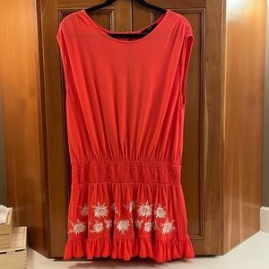 Women’s Embroidery Floral Detail Tunic Size Large